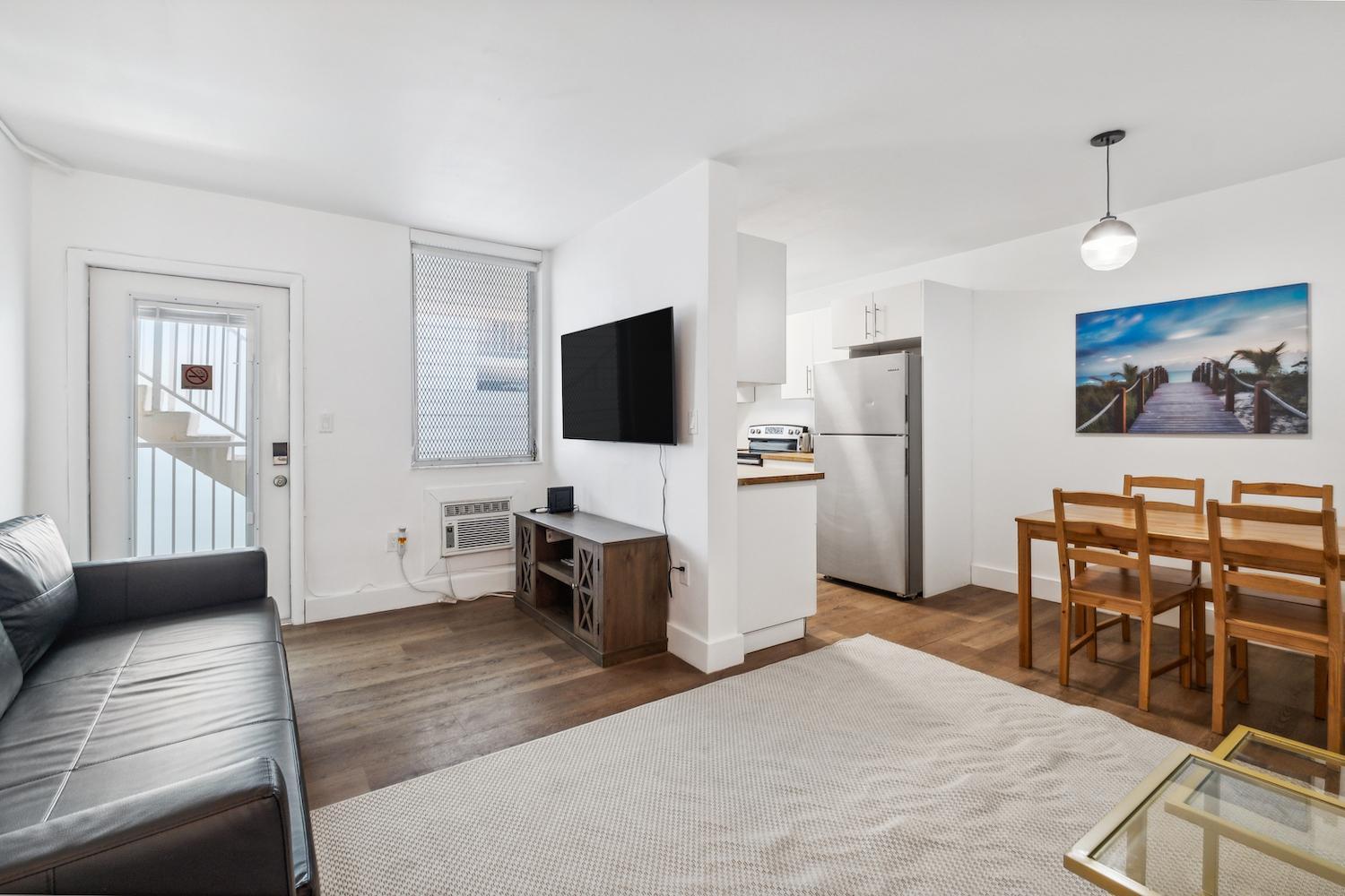 713 Miami Beach Apartments Exterior photo