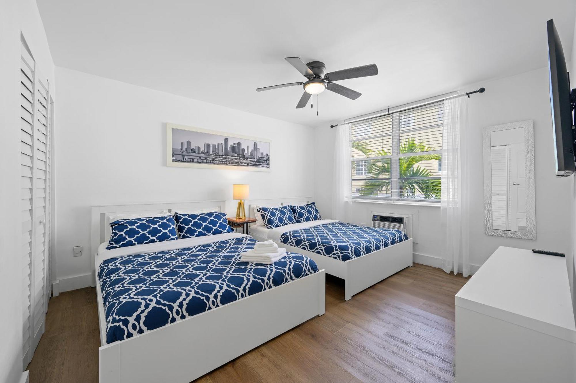 713 Miami Beach Apartments Exterior photo