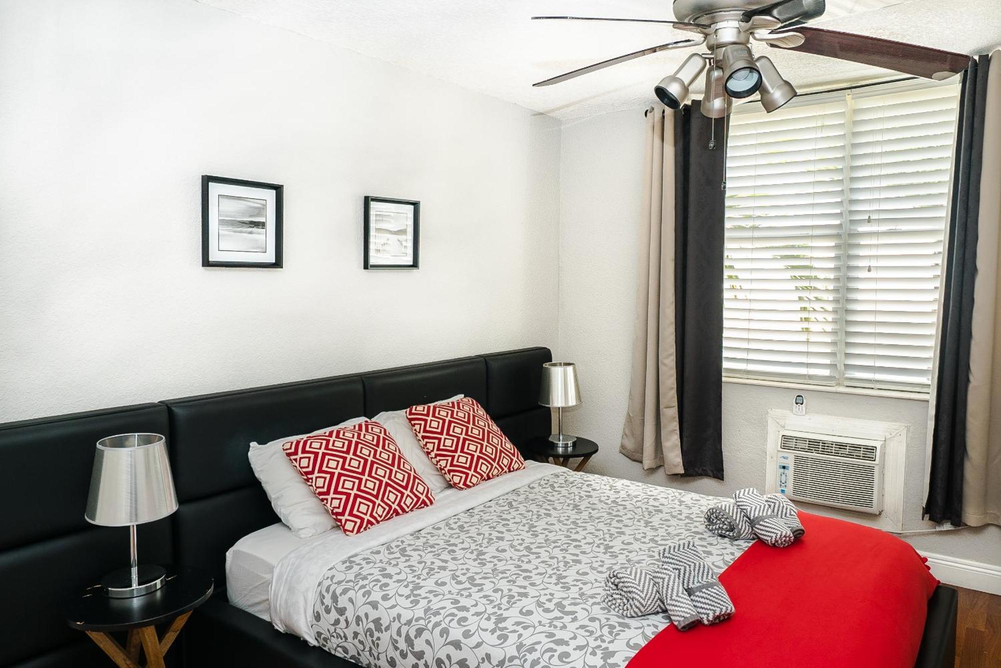 713 Miami Beach Apartments Exterior photo